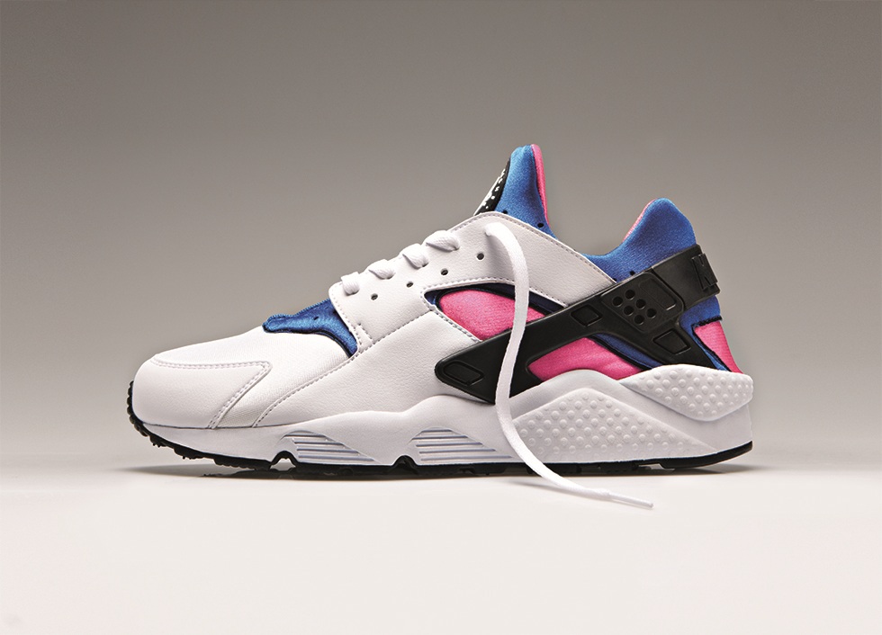 Huarache bleu et clearance blanc