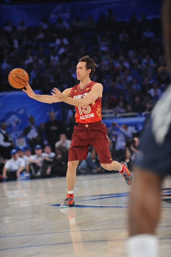 Steve Nash wearing Nike Zoom Hyperdunk 2011 Low Galaxy