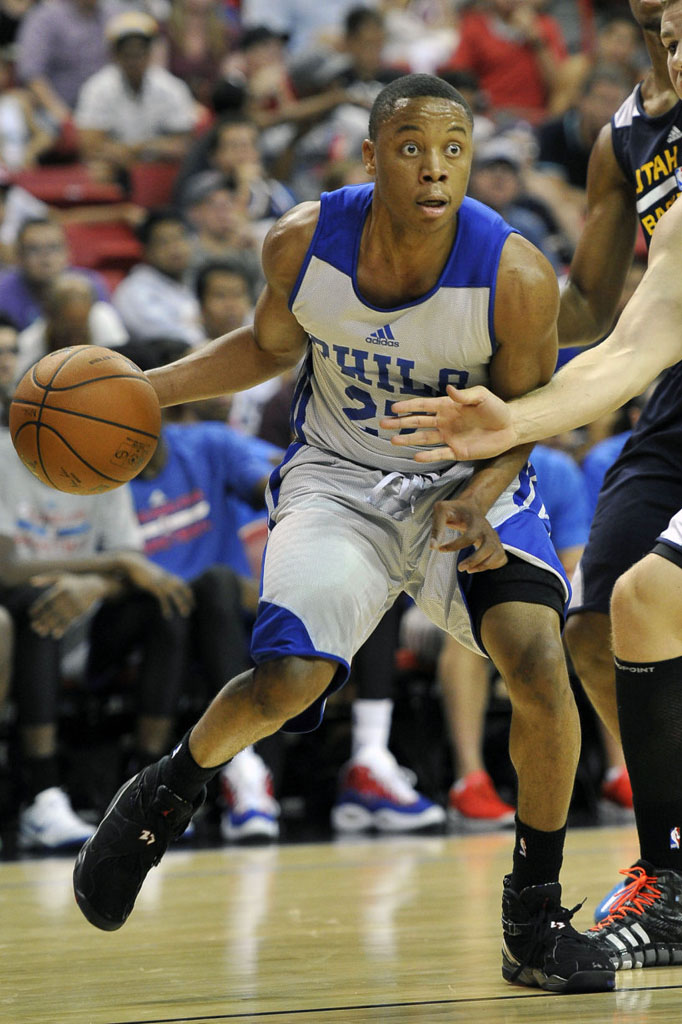 Tim Frazier wearing Air Jordan VIII 8 Playoff