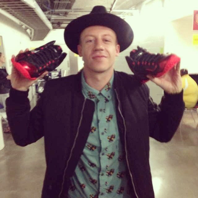 Macklemore wearing Nike LeBron 11 Away