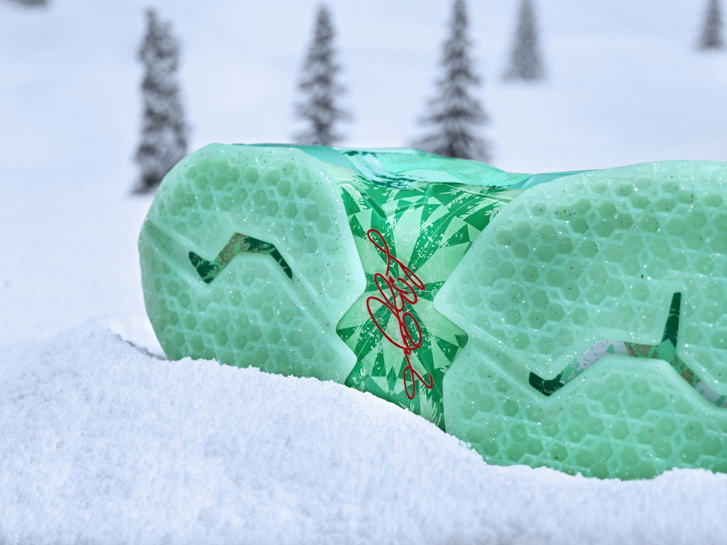 Nike Basketball 2013 Christmas Pack // LeBron 11 (3)