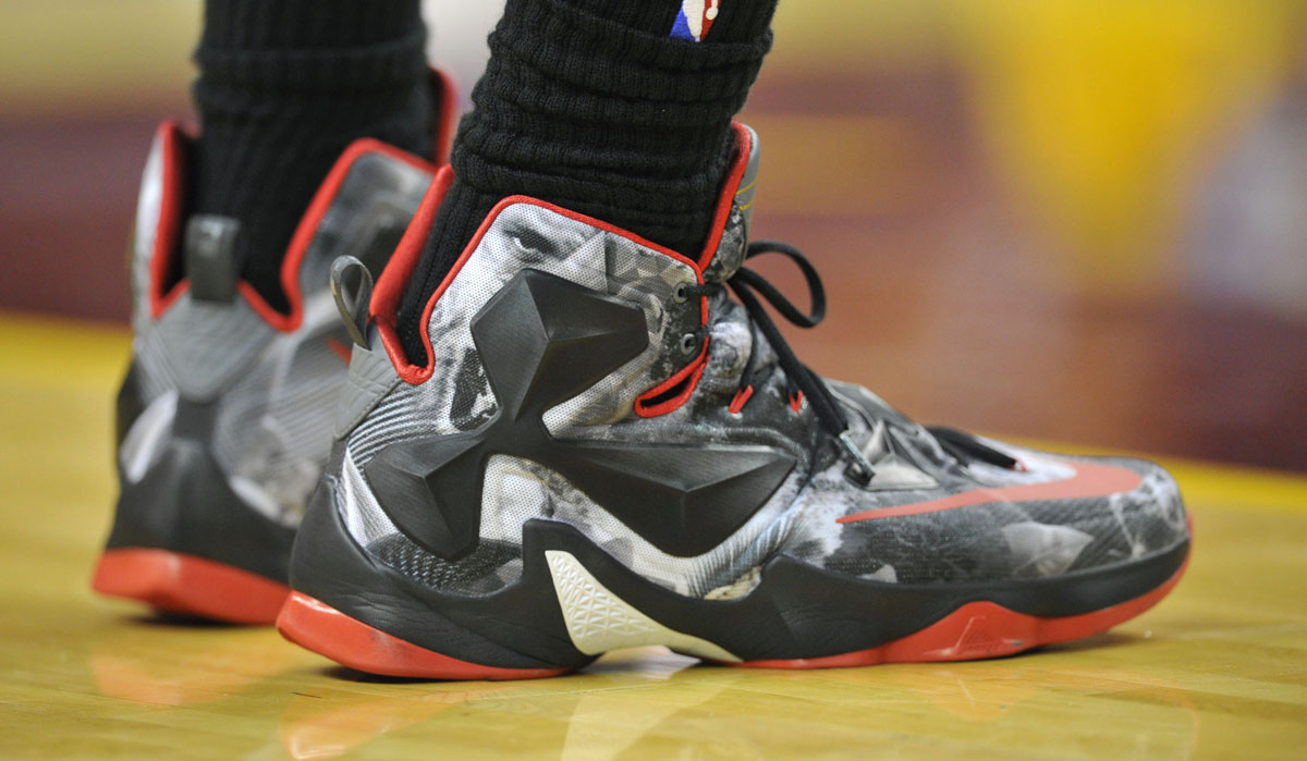 SoleWatch: LeBron James Battles Old 