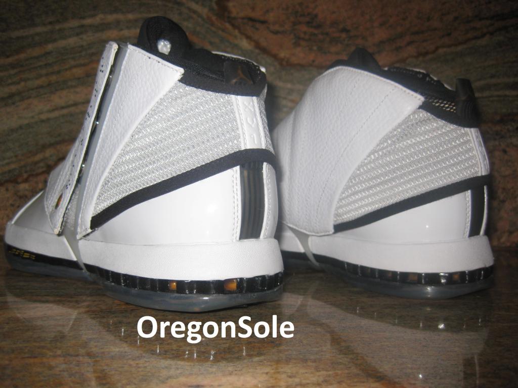 Air Jordan 16 Retro - White/University 