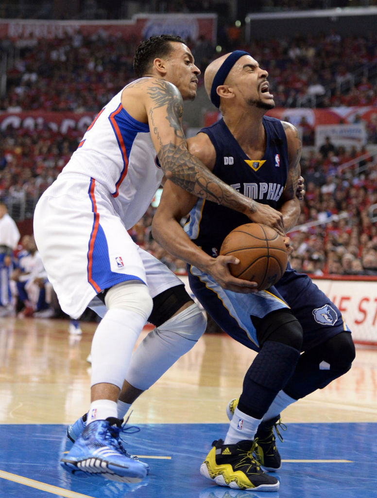 Matt Barnes wearing adidas Crazyquick Blue; Jerryd Bayless wearing adidas Top Ten 2000 Rivalry Pack