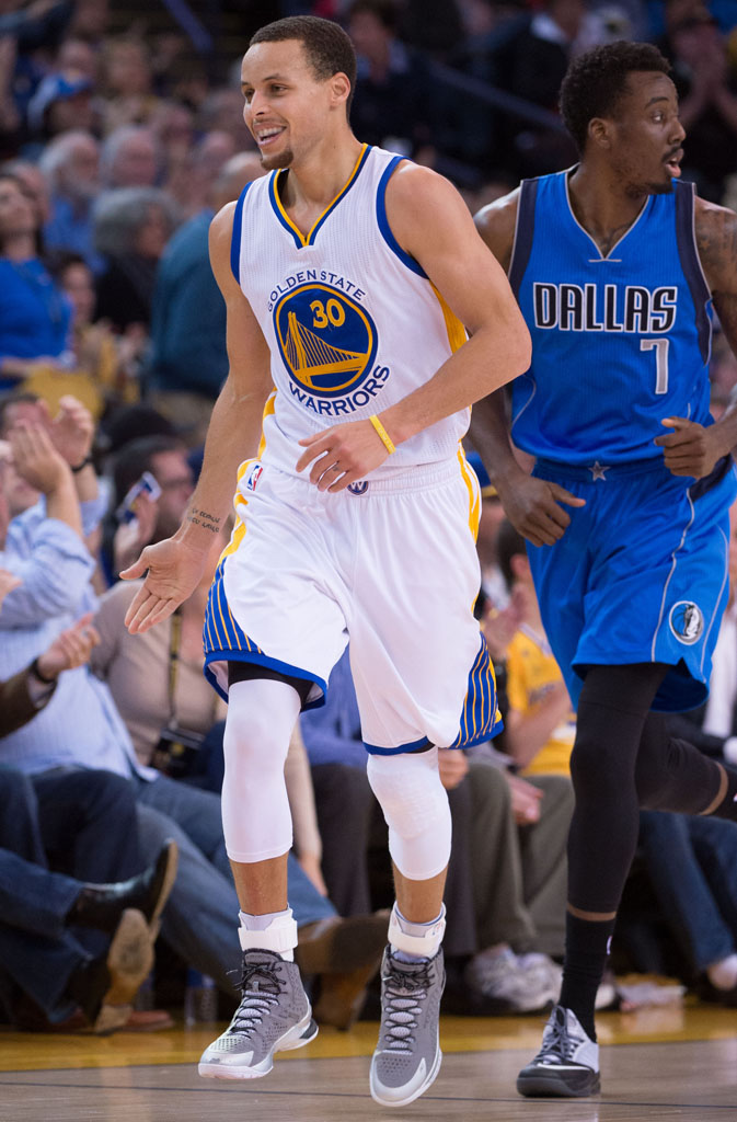 Stephen Curry Scores 51 Points in the BHM Under Armour Curry One (2)