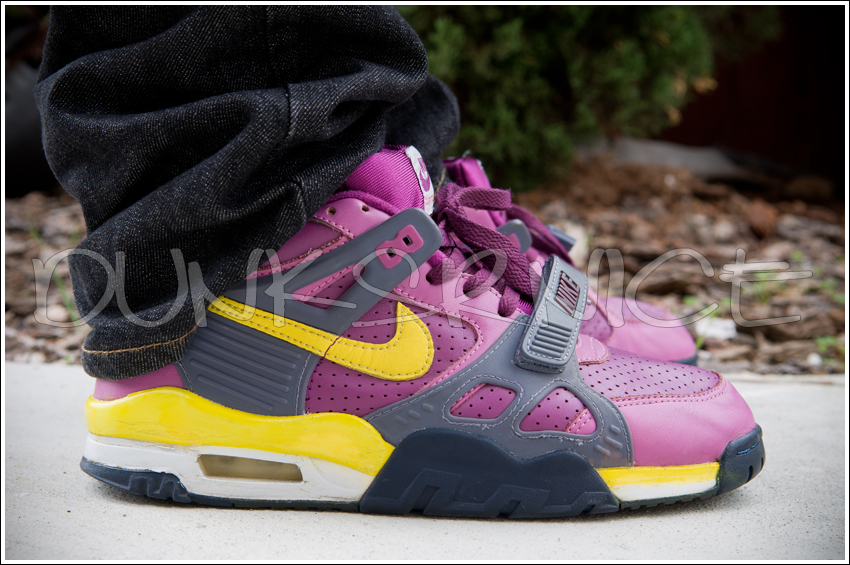 viotech air trainer 3 on feet