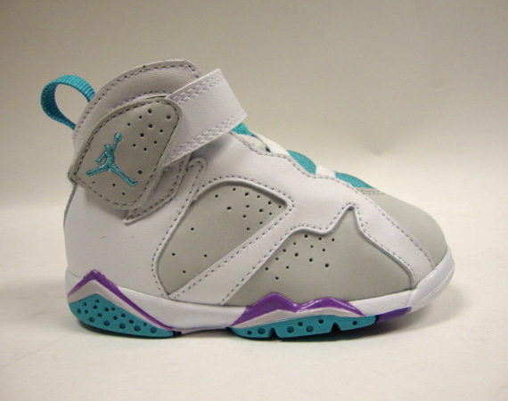 Jordan retro sale 7 baby blue