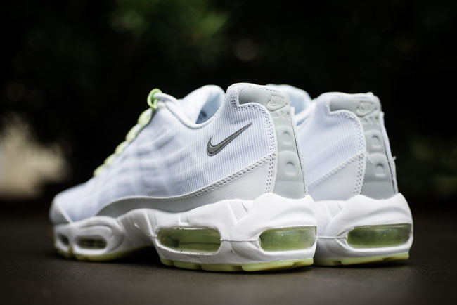 air max 95 taped white