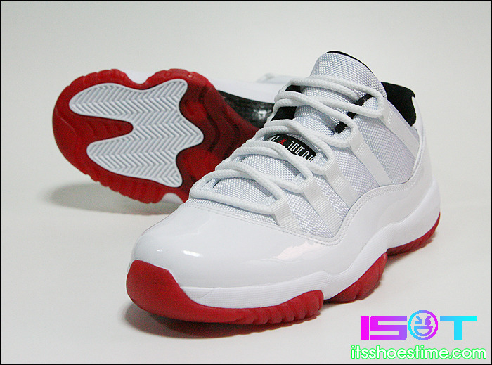 Jordan 11 retro 2024 low white red