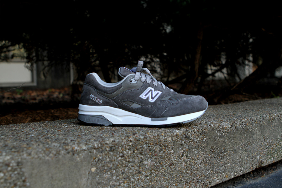 new balance 1600 light grey