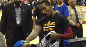 jr smith sneakers