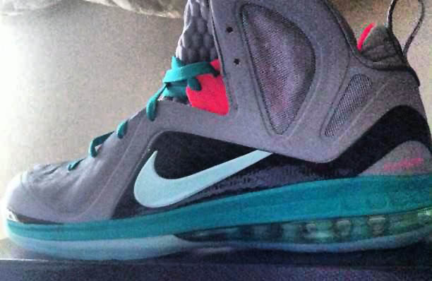 Nike LeBron 9 IX South Beach Mint Candy 516958-001 (2)