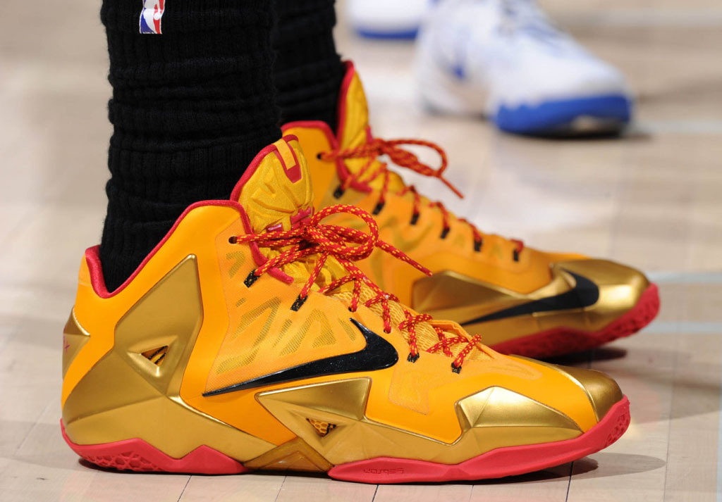 LeBron James Wears Fairfax Nike LeBron 11 PE (1)