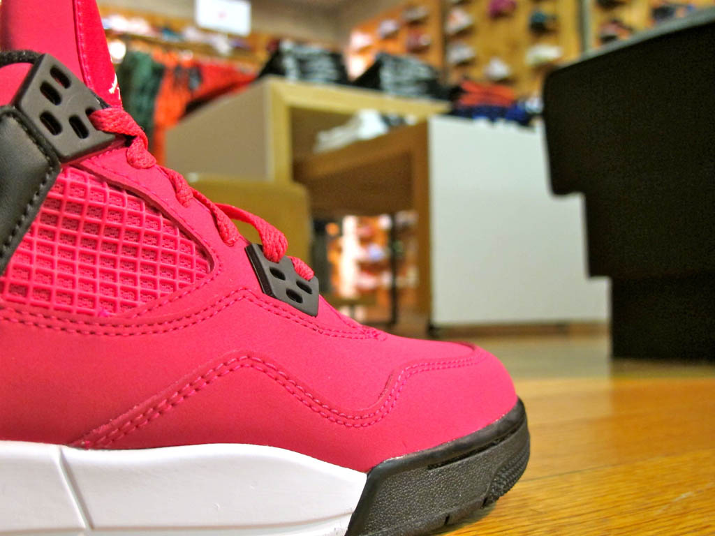 Jordan 4 cherry on sale red