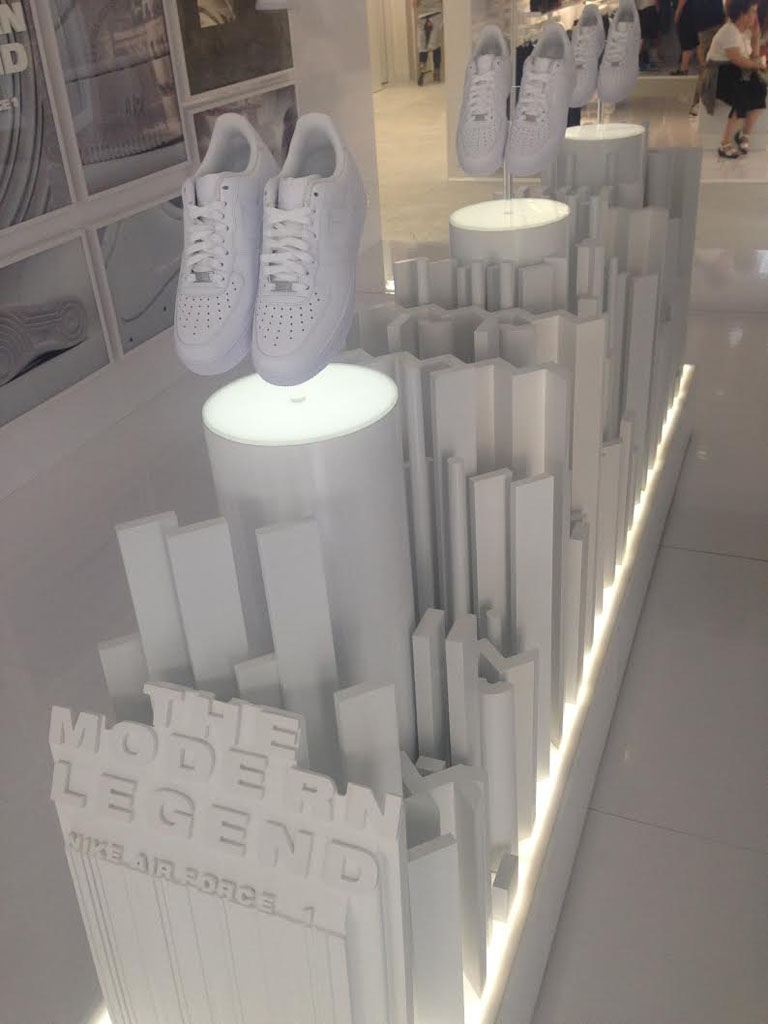 Nike Sportswear Opens Pop-Up Shop in Chicago (3)