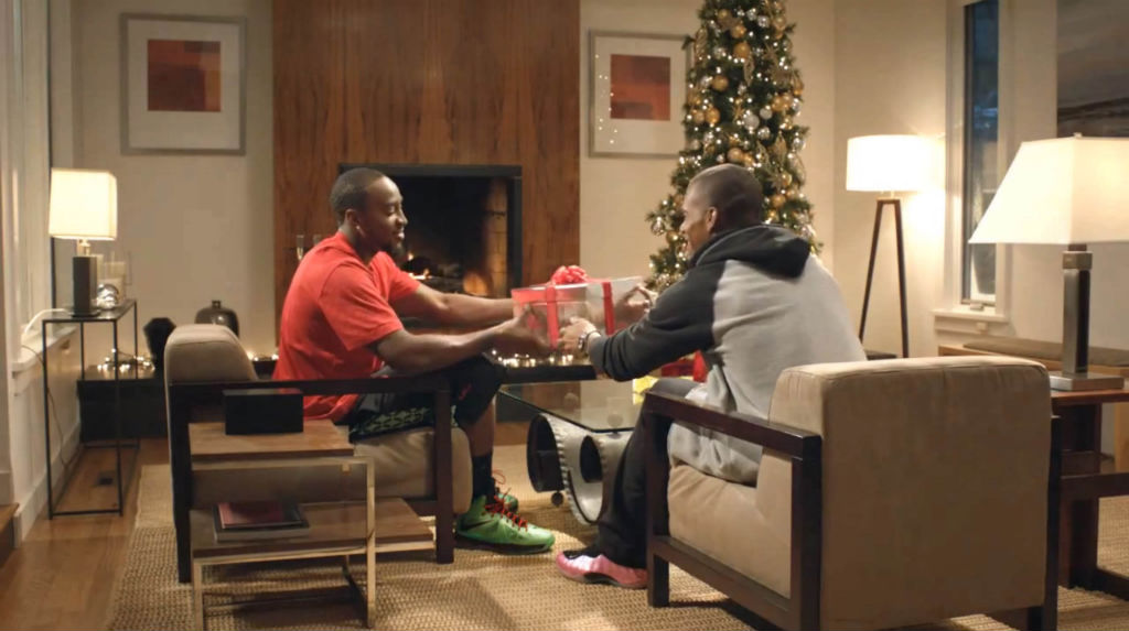 Foot Locker TV Spot, 'Fishing Hat' Featuring Victor Cruz and Hakeem Nicks 