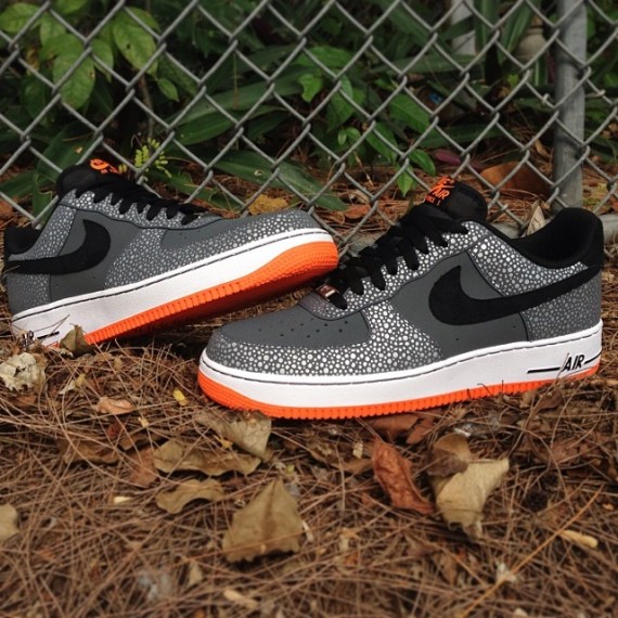 nike air force 1 safari