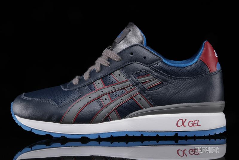 ASICS GT II in Navy and Grey profile