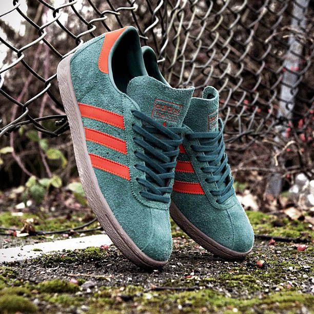 adidas tobacco ivy chili