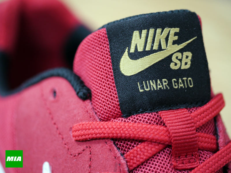 Nike SB Lunar Gato in University Red tongue