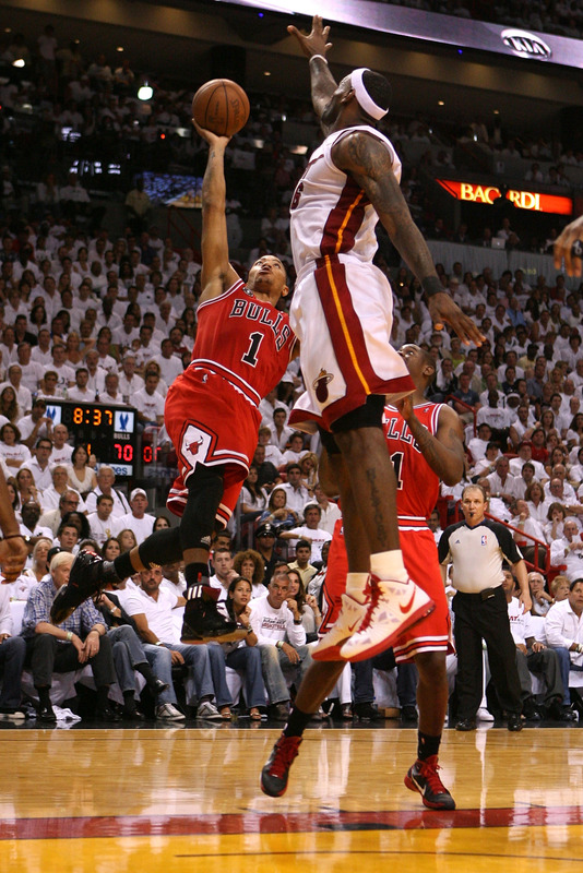 Sc Nba Playoff Sneaker Watch    Bosh Lifts Heat Over Bulls 