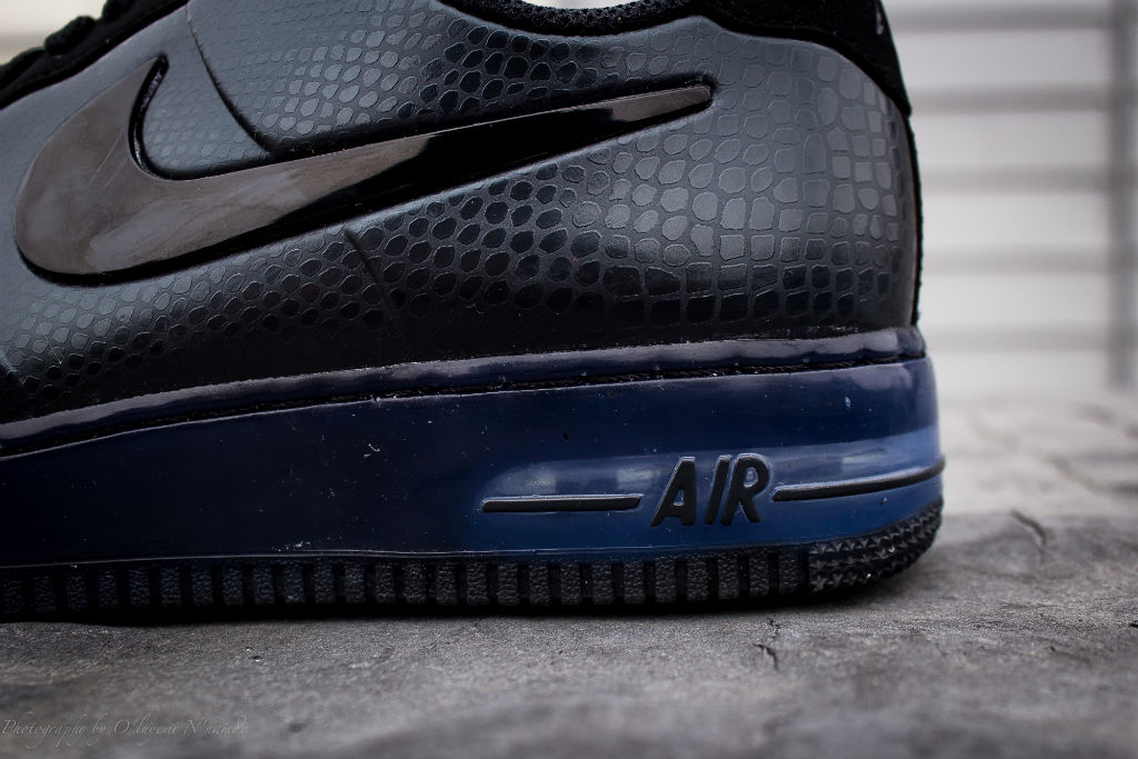 air force 1 foamposite low black