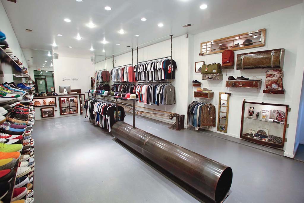 mr lee's sneaker store in brooklyn
