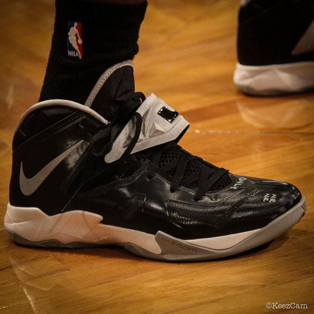 Reggie Jackson wearing Nike Zoom Soldier 7