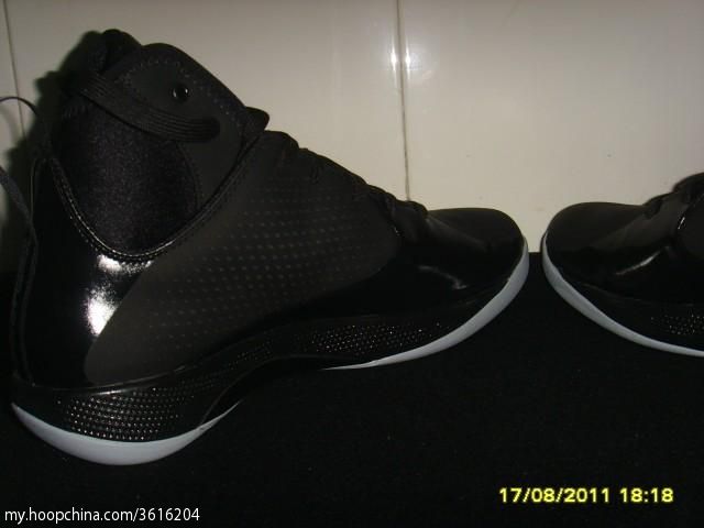 Under Armour Micro G Juke Black 1220967-001