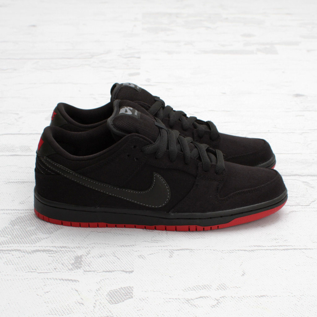 nike dunk sb low levis black denim