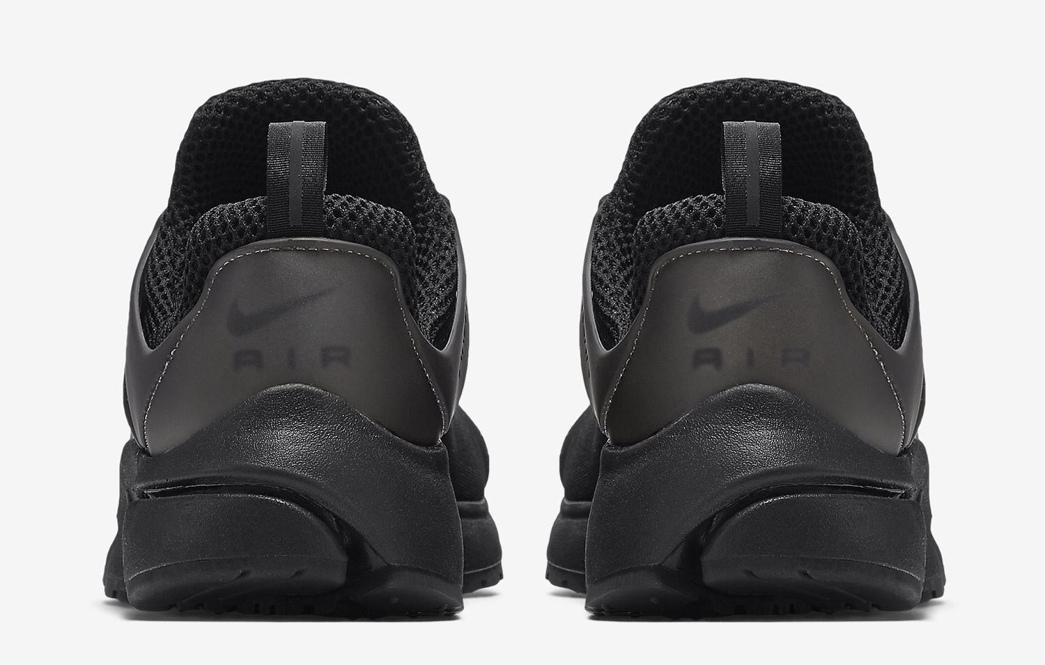 nike air presto essential trainer triple black