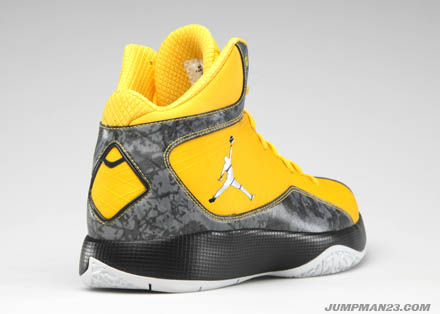 Jordan Brand Varsity Maize Pack 6