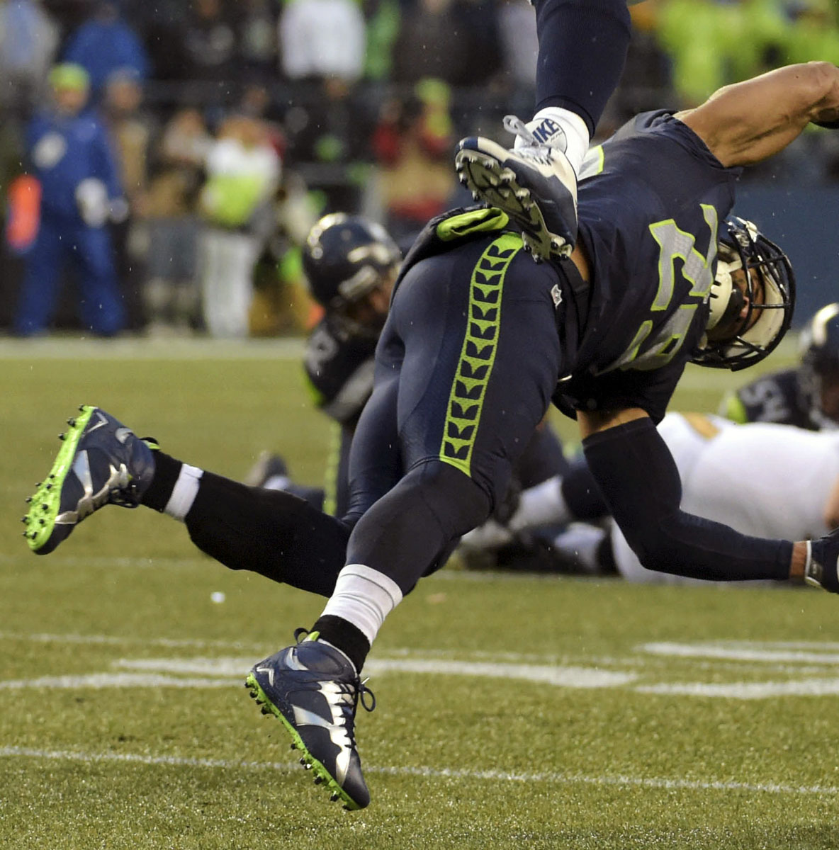 earl thomas cleats