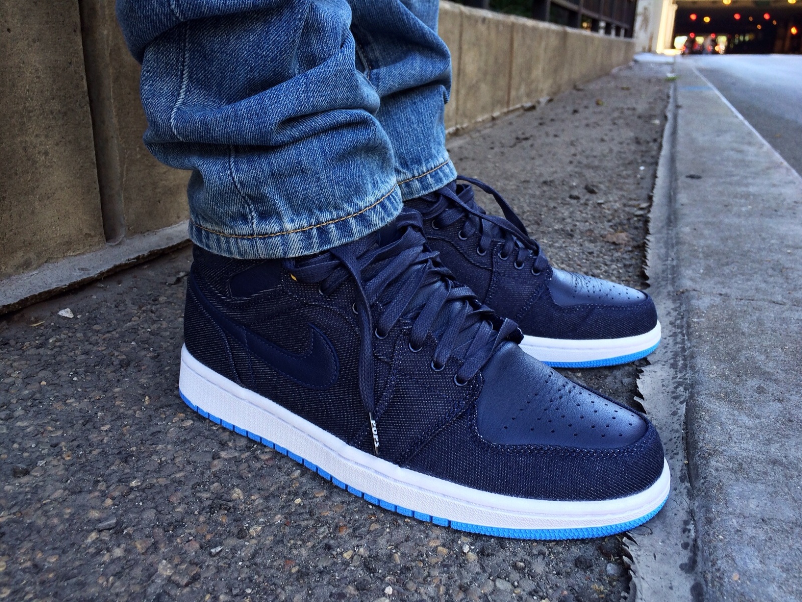 Air Jordan 1 'Family Forever'