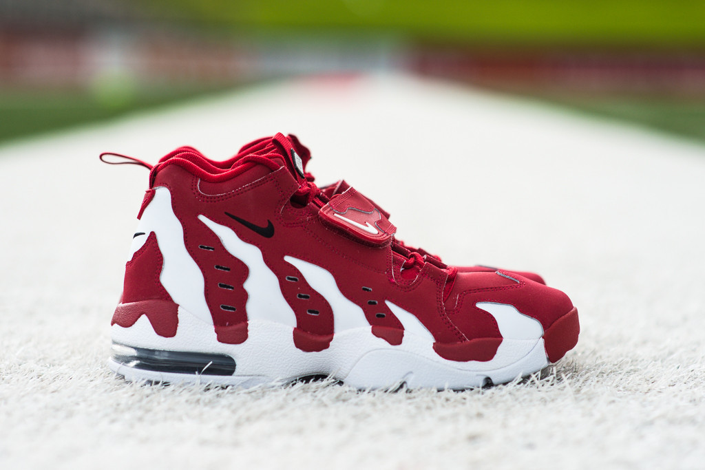 nike air dt max 96 red and white
