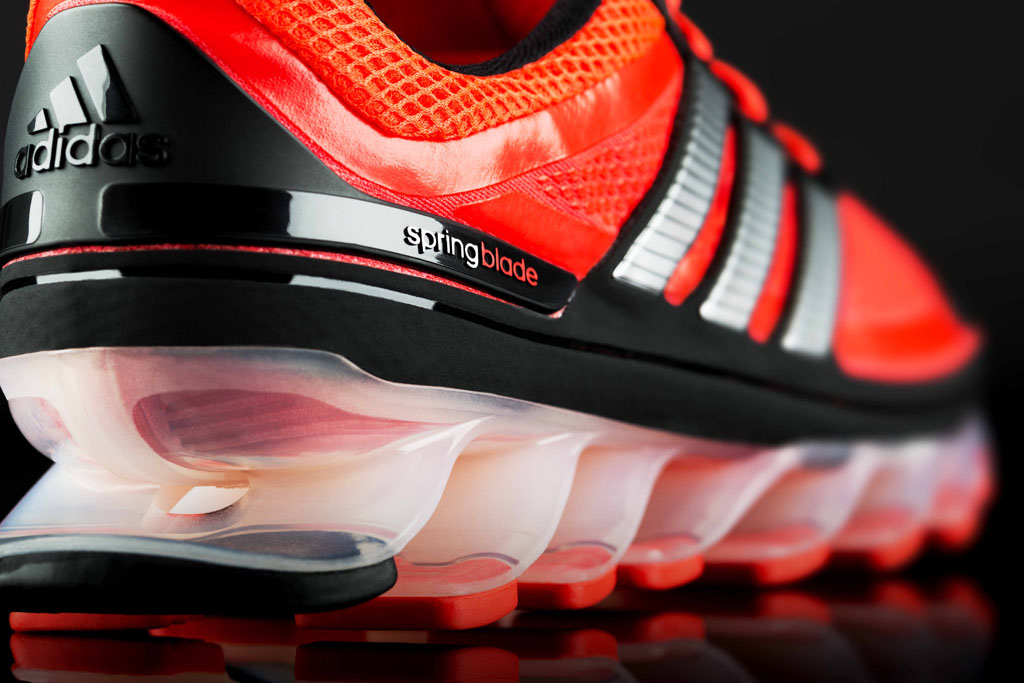 SpringBlade Running Shoe 