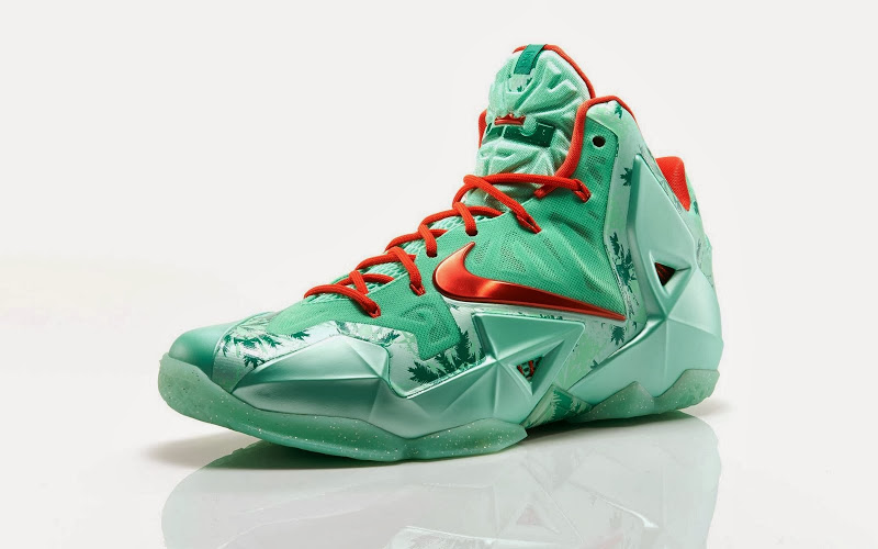 Lebron 11 best sale christmas for sale