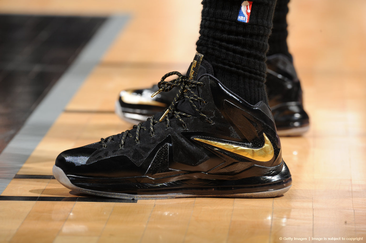 lebron james championship shoes