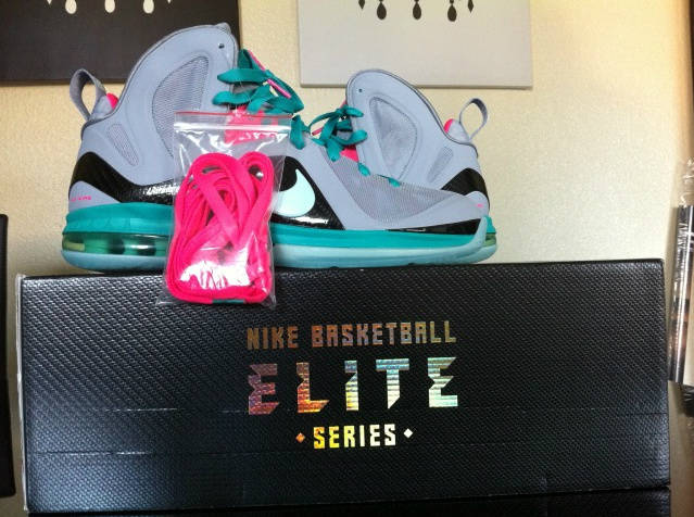 Nike LeBron 9 South Beach Wolf Grey McFly 516958-001 (2)