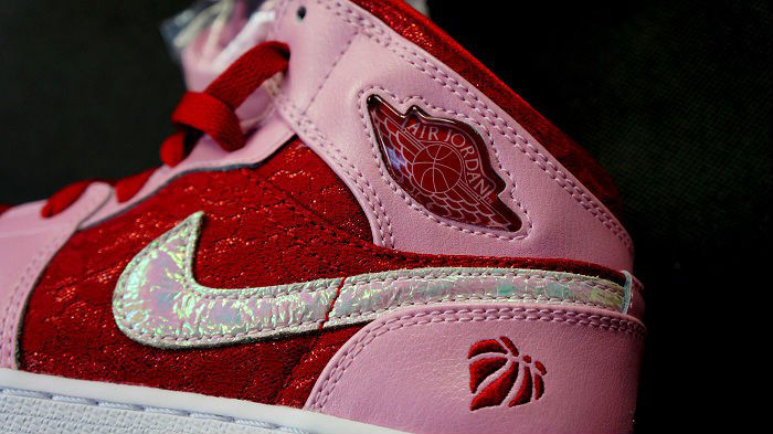 Air Jordan Retro I 1 Mid Premium GS Valentine's Day 2013 (4)