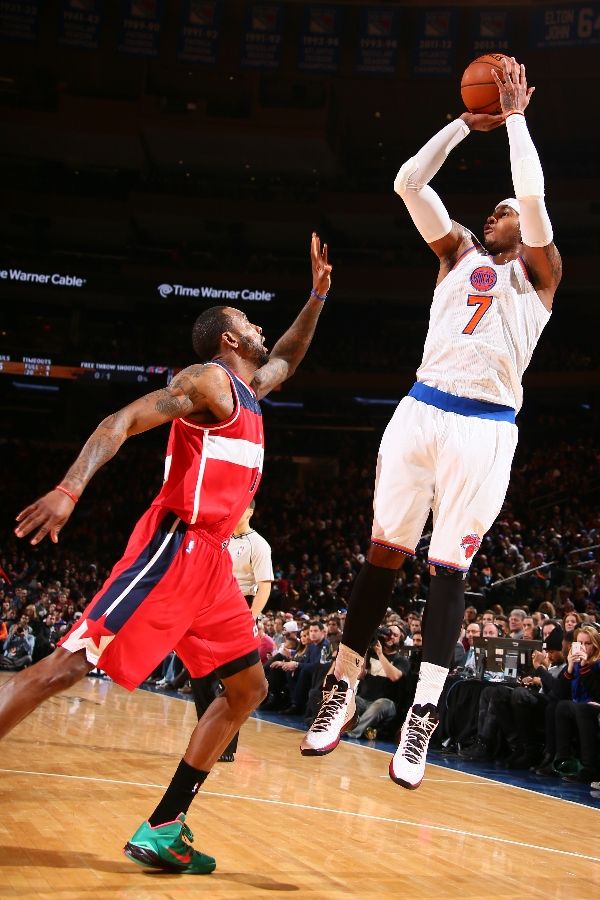 Carmelo Anthony wearing Jordan Melo M11 Cardinal Christmas (6)