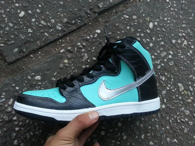 nike dunk high diamond