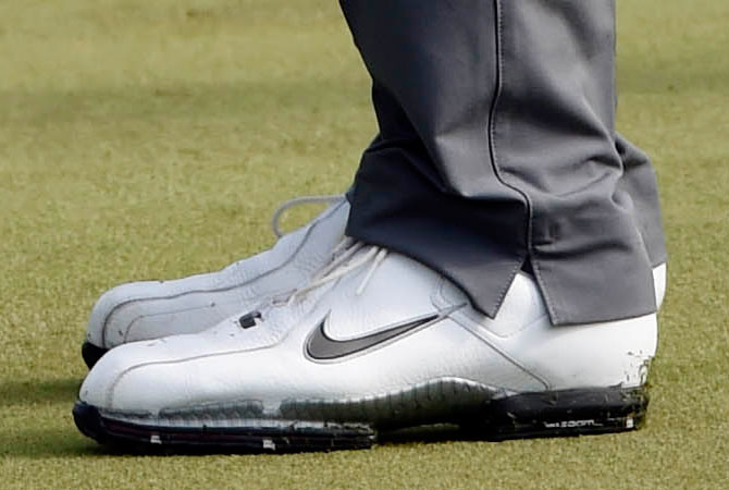 old nike golf shoes