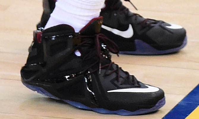 nike lebron 12 black