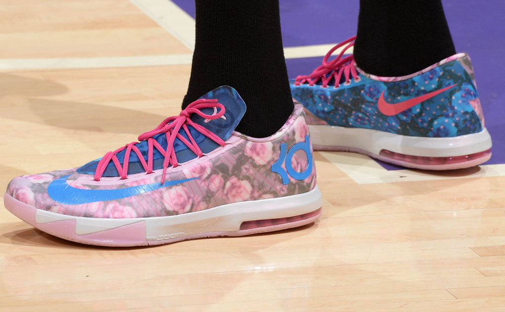 kevin durant's pink shoes