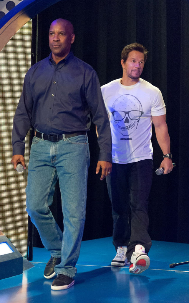 mark wahlberg wearing jordans