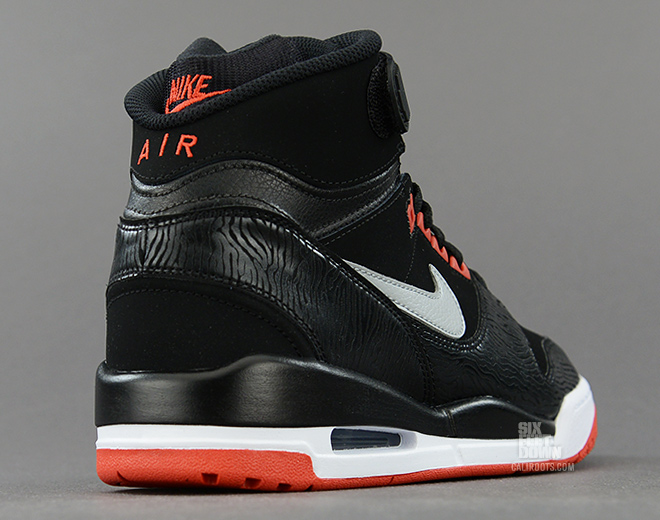 Nike Air Revolution - Black / Silver 