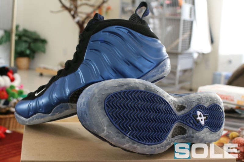 Nike Air Foamposite One LE Royal Release Reminder