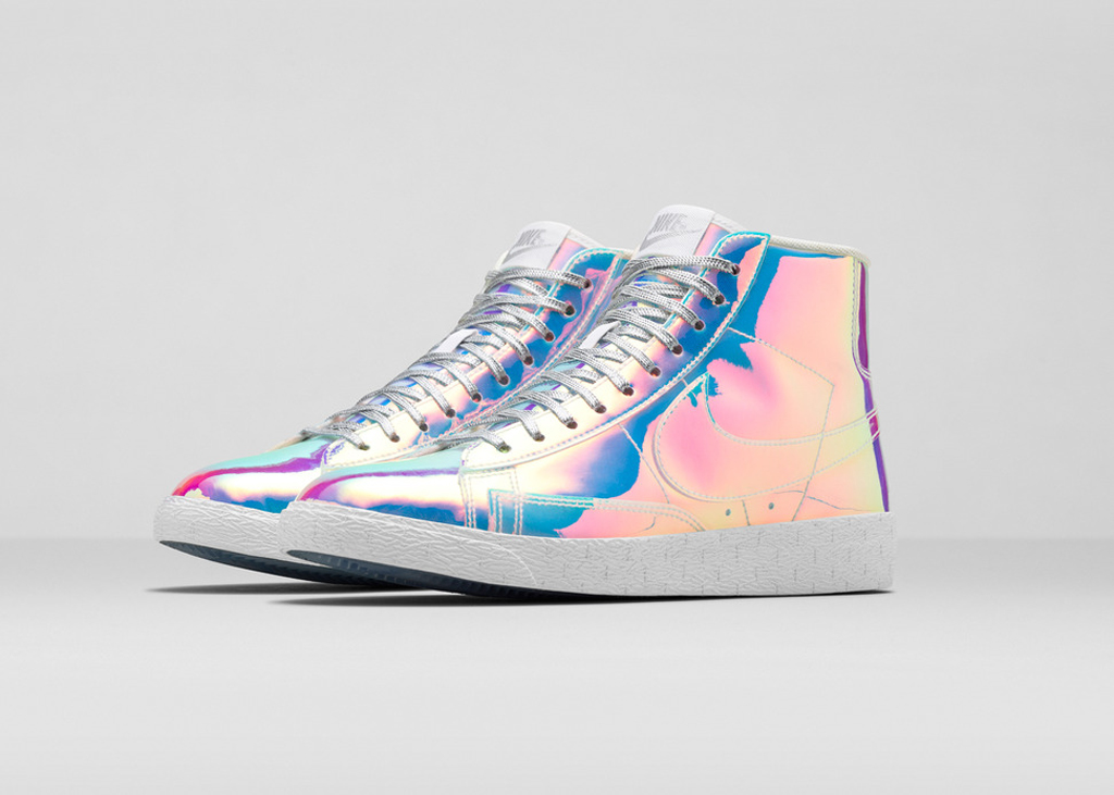 Nike iridescent outlet trainers