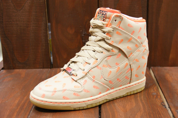 Nike sky high store wedge sneakers australia